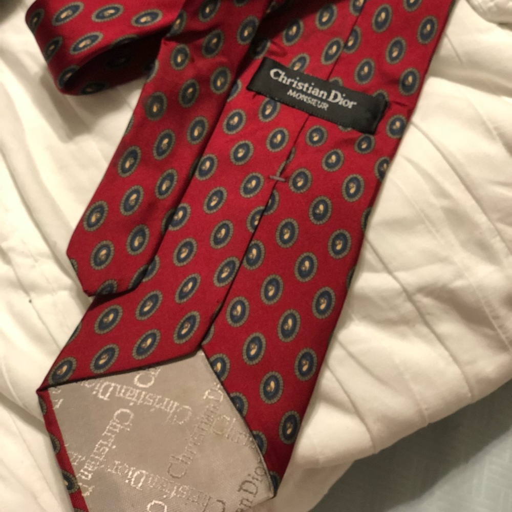 Neck tie - Picture 1 of 1